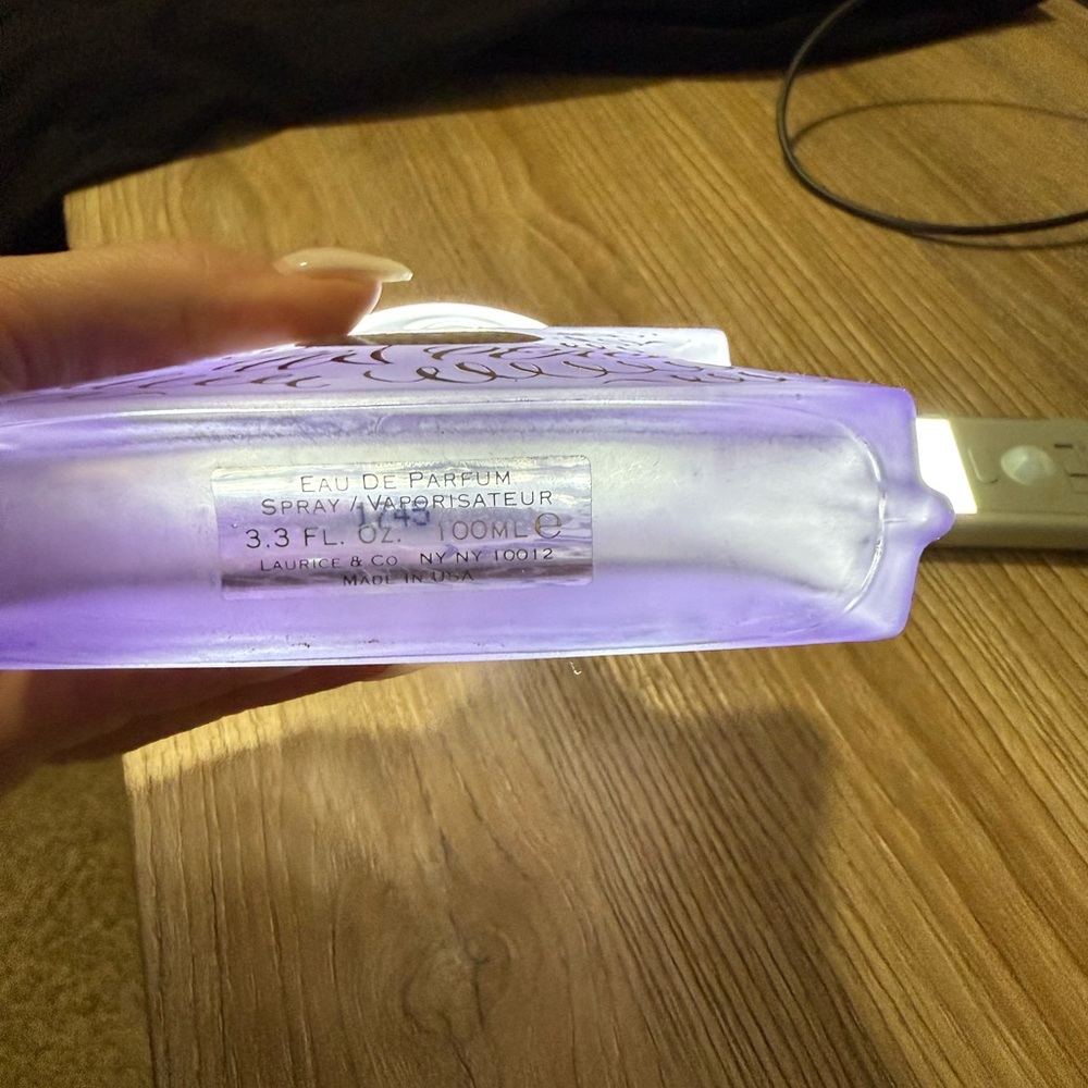 Bond No. 9 New York The Scent of Peace - Lavender and White - Picture 4 of 4